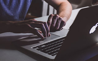 开云APP-DRX碾压SHR，Faker打出惊人五杀2025世界赛2:1