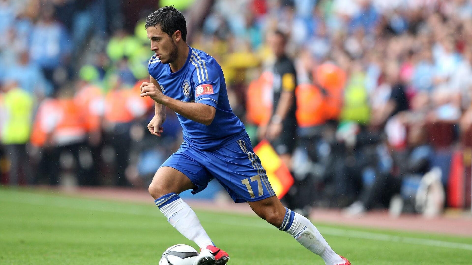 武切维奇狂轰滥炸引领深圳队逆袭，力克广东队引爆CBA季后赛悬念